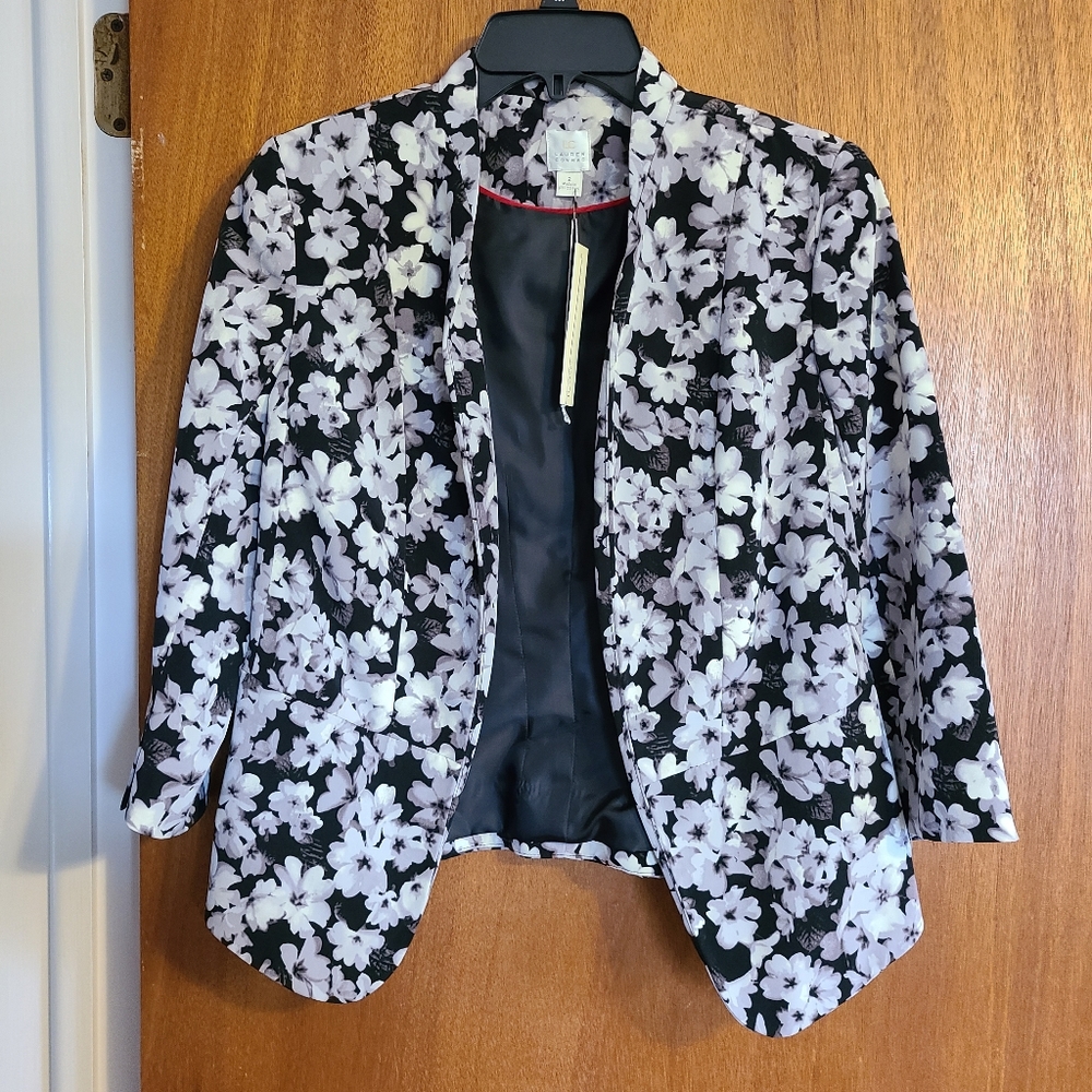 NWT LC Lauren Conrad Floral Blazer Size 2